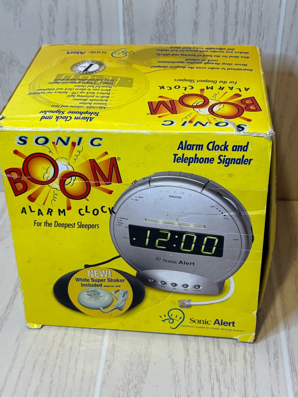 Sonic Boom Extra Loud Alarm Clock with Vibrating Bed Shaker Phone Signaler CIB‎